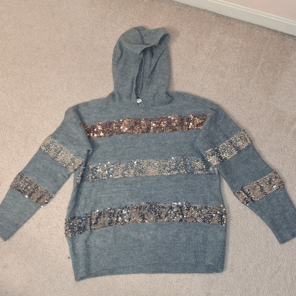 Size Medium Nine West Blue Knit Sweater